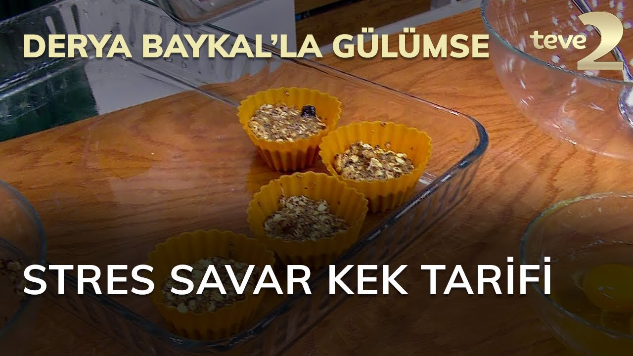Derya Baykal'la Gülümse: Stres Savar Kek Tarifi