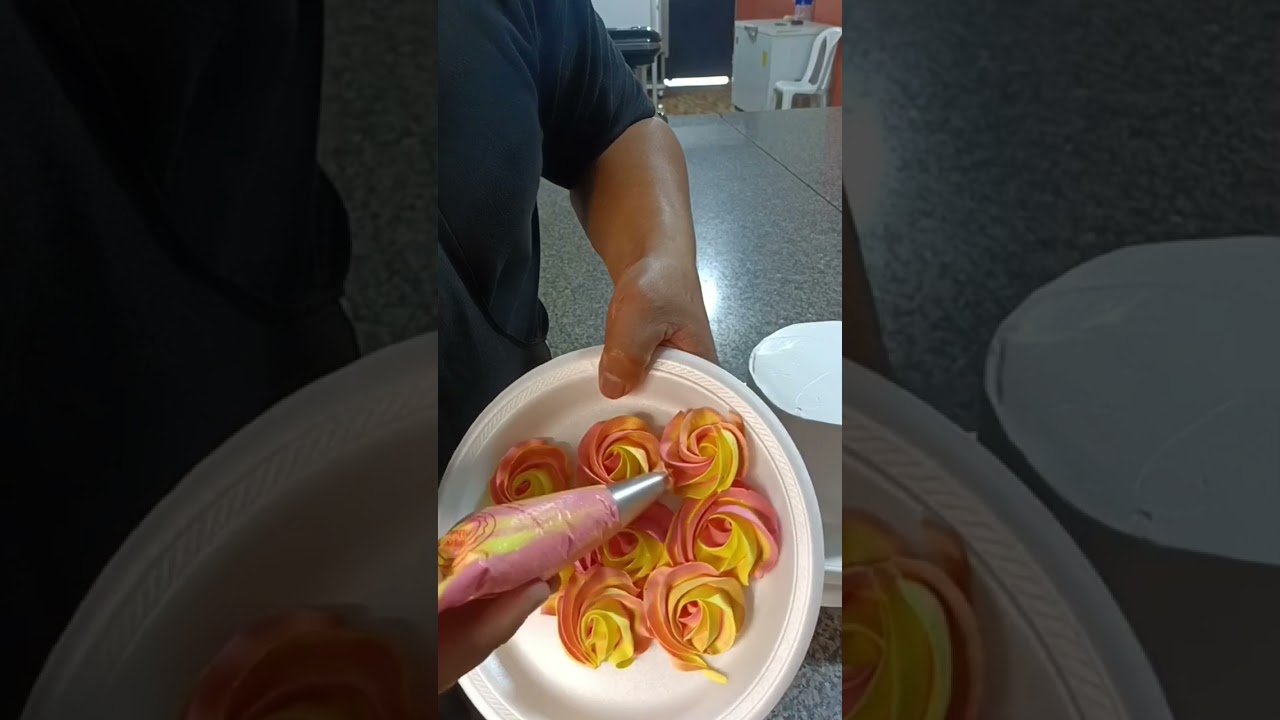 TE ENSEÑO COMO DECORAR UNA TORTA CON ROSETONES 🎂