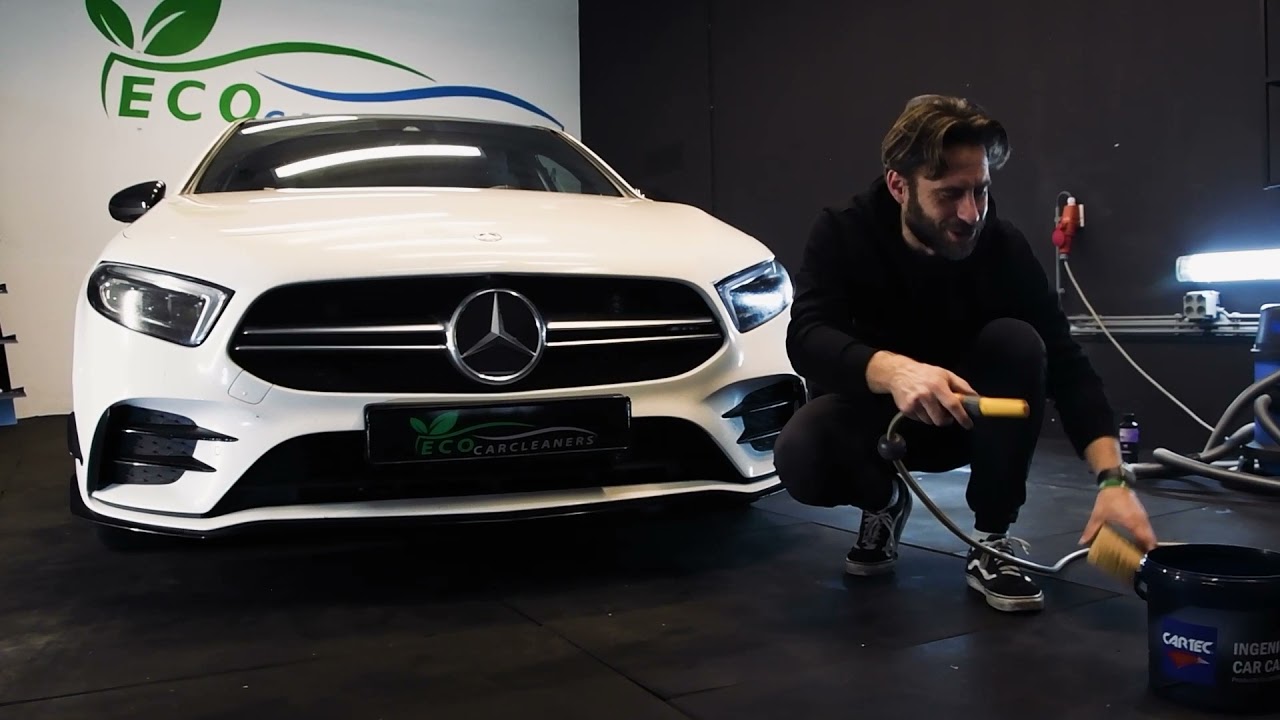 Hoe verwijder je insecten van je auto? The Cartec insect remover!