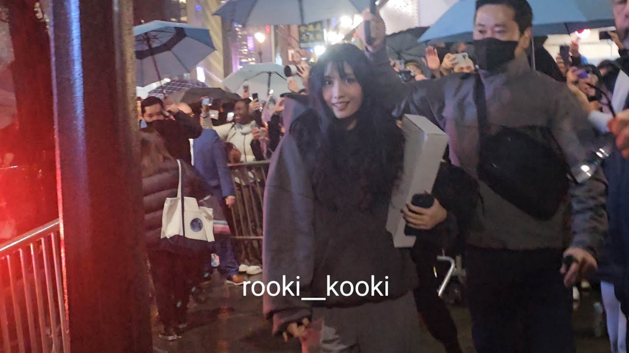 230310 TWICE exiting The Empire State Building