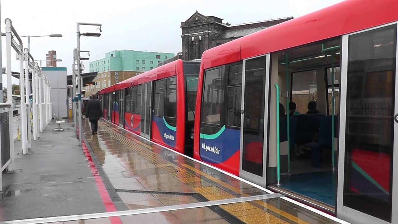 London Teil 2: Züge in Greenwich/Trains in Greenwich