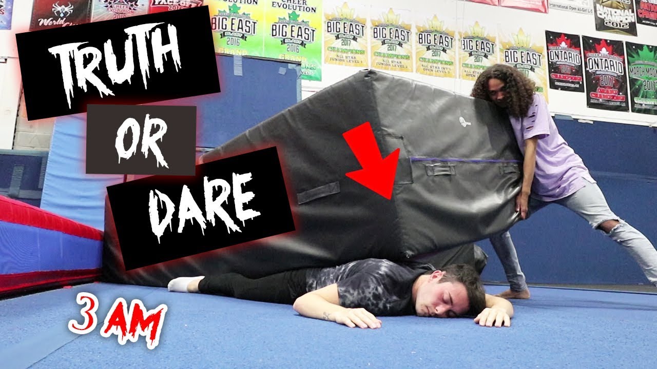 DO NOT PLAY TRUTH OR DARE AT 3 AM!! *I GOT CRUSHED*