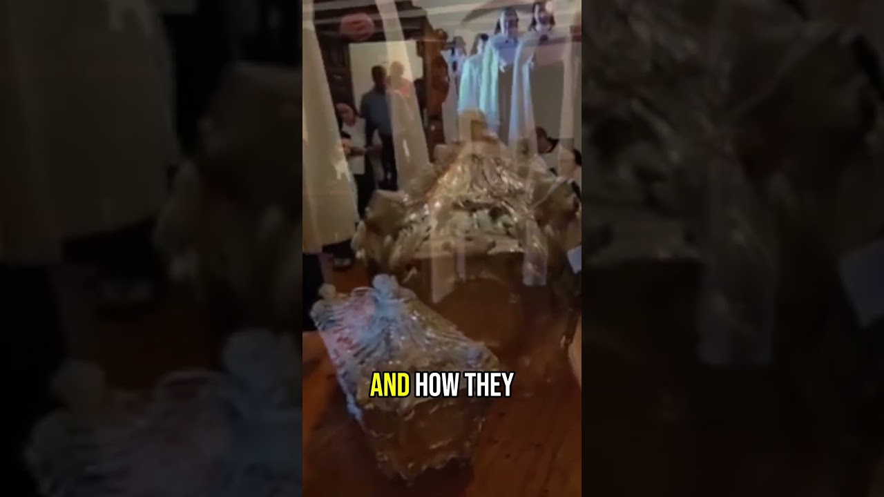 😳 Miracle CAUGHT On Camera | St. Teresa of Avila&rsquo;s Body Found INCORRUPT
