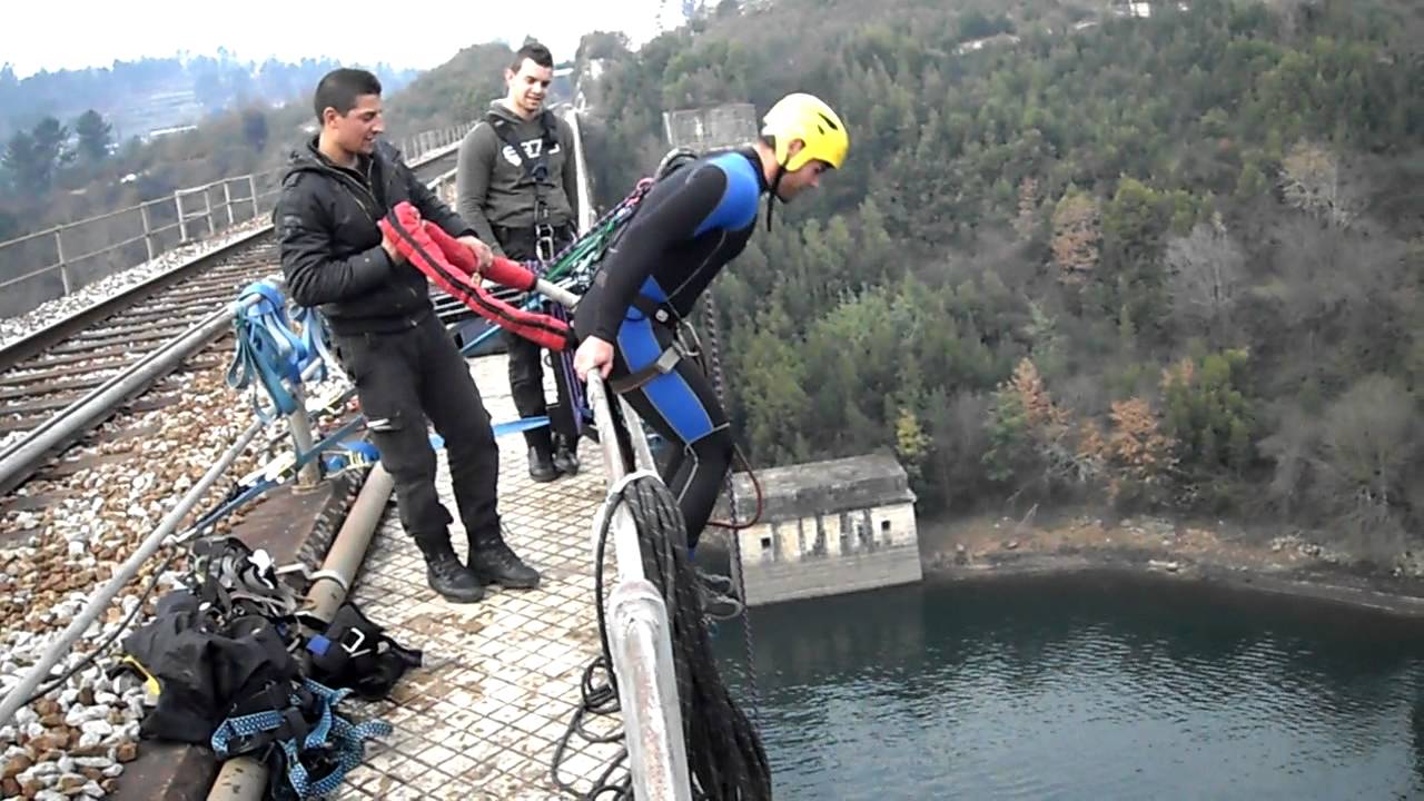 Bungee Jumping em Marco de Canaveses. 70m. Foca!