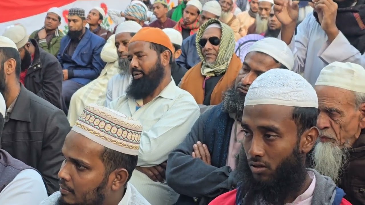 বাকেরগঞ্জে পথসভায় অবাক করা তথ্য তুলে ধরে শায়খে চরমোনাইর গুরুত্বপূর্ণ বক্তব্য।