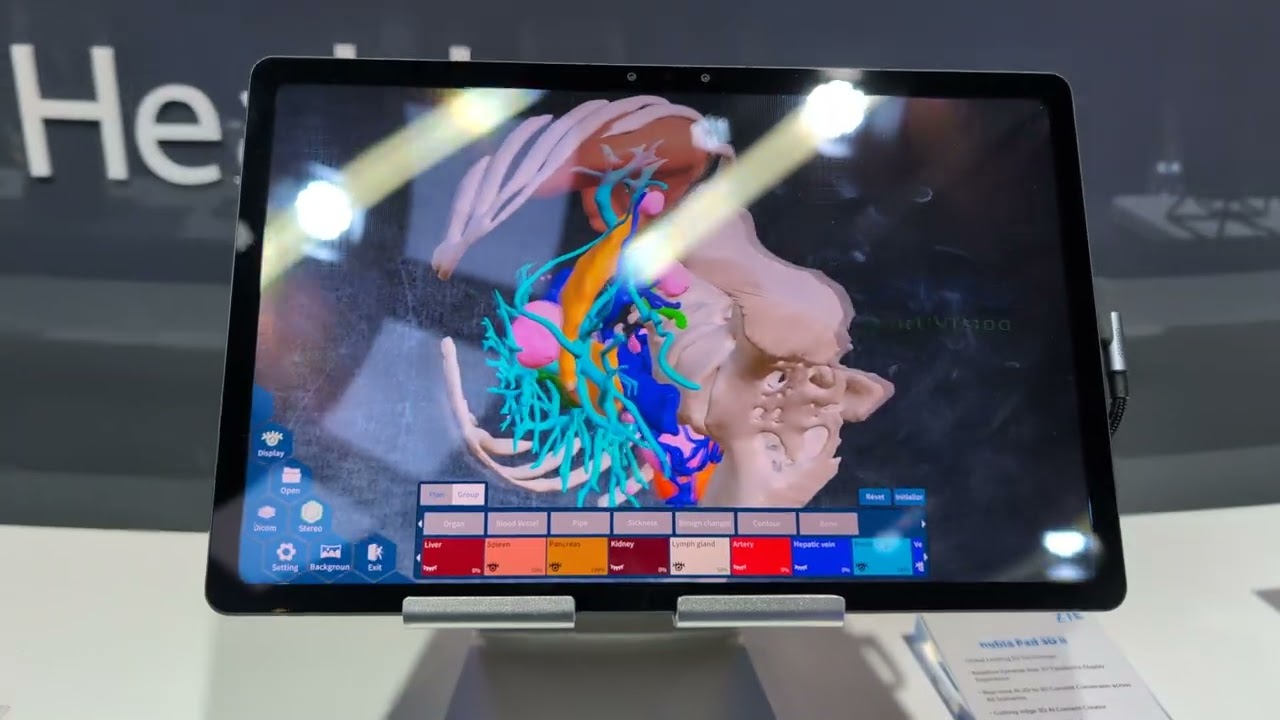 MWC 2024 - As&iacute; es la tableta nubia Pad 3D II de ZTE