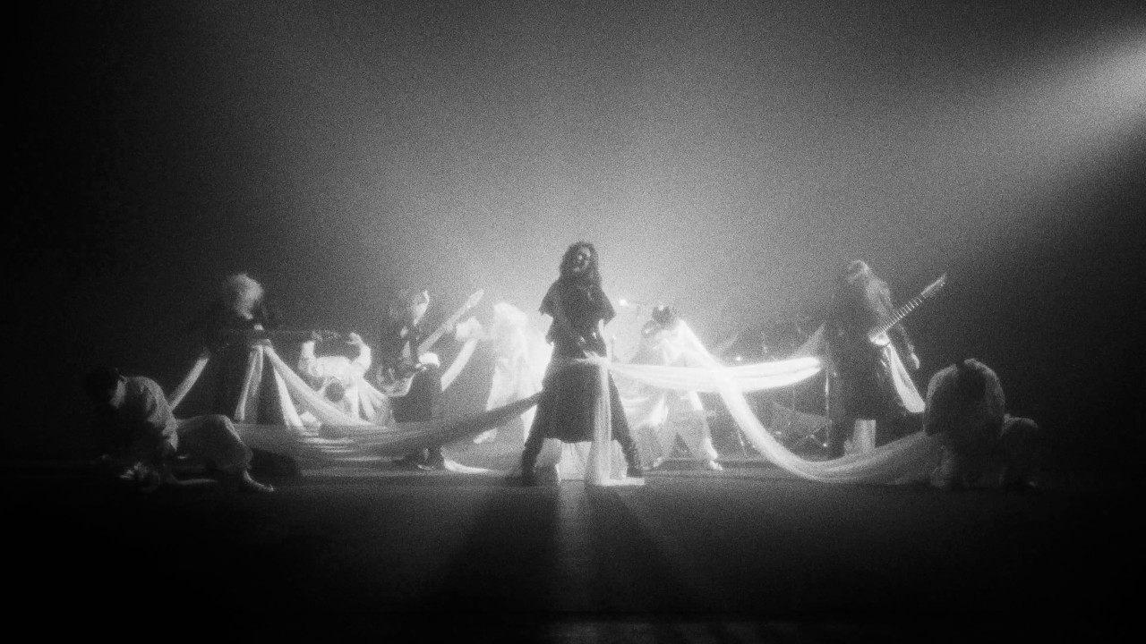 Madmans Esprit - Dandelion [Official Video]