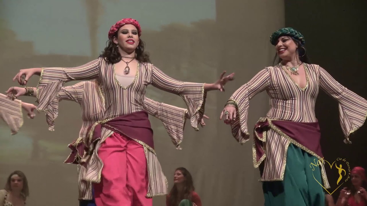 | ESPETÁCULO CABARET | Dança Gawazee com Snujs. Aldeia Árabe