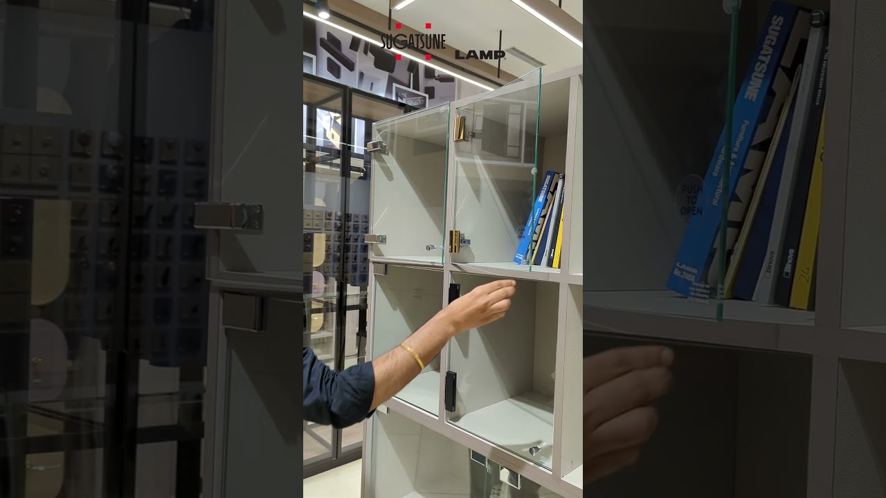 know more FRAMELESS GLASS DOOR HINGE with soft close | Sugatsune