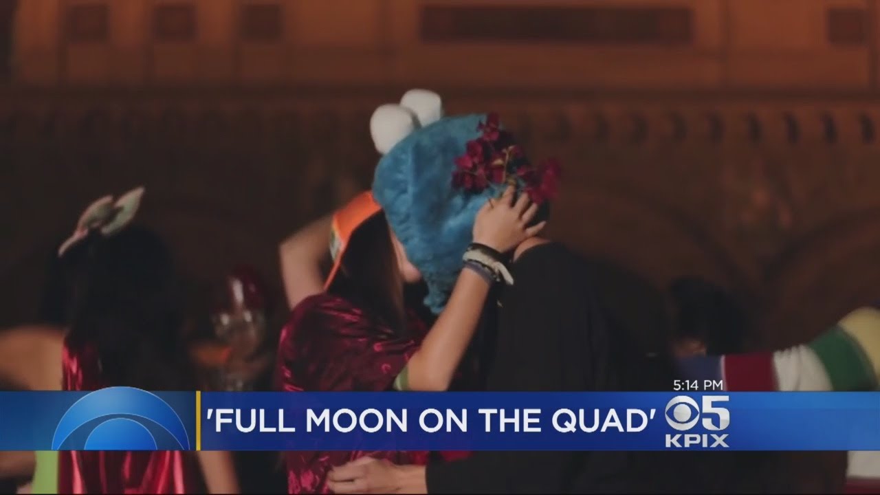 Annual Kissing Event At Stanford Takes Different Tone