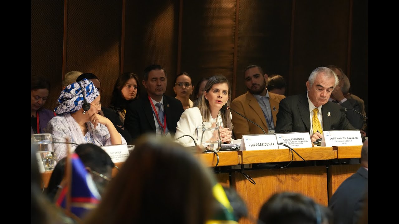 Ministra Laura Fernández Delgado participó en la inauguración de Foro de la CEPAL en Chile