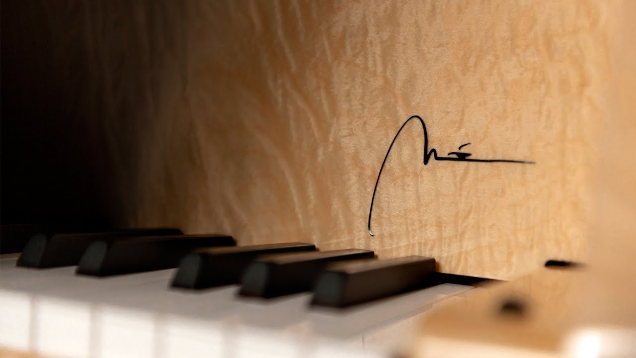 Steinway & Sons Noé Limited Edition Ivory White