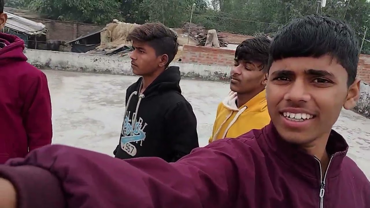 My new vlog banane ke liye aye hai #viral #video #funny 
