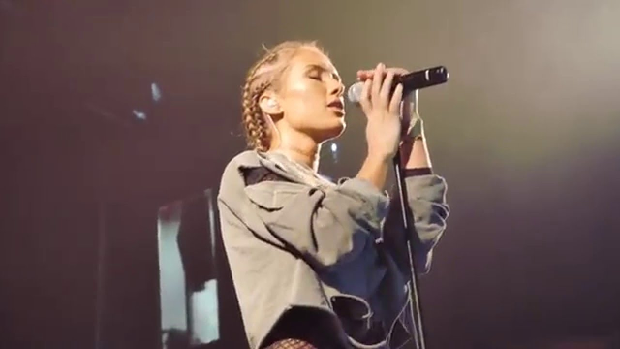 Niykee Heaton - 21 Grams LIVE HD (2015) Los Angeles El Rey Theatre
