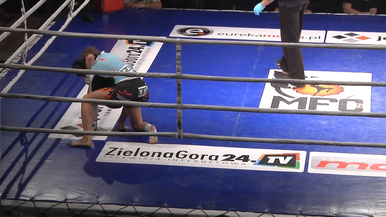 Joanna Jędrzejczyk vs. Liliya Kazak - MFC 5