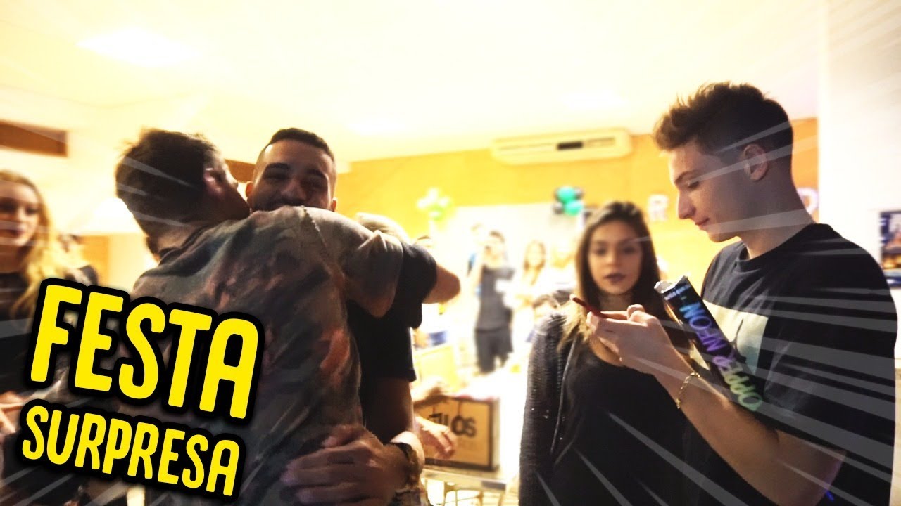 FIZERAM UMA FESTA SURPRESA PRA MIM !! [ REZENDE EVIL ]