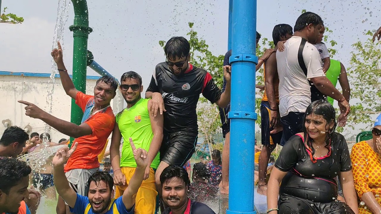 Full on MastiyAa with friends at Ocean world waterpark,Phulnakhara