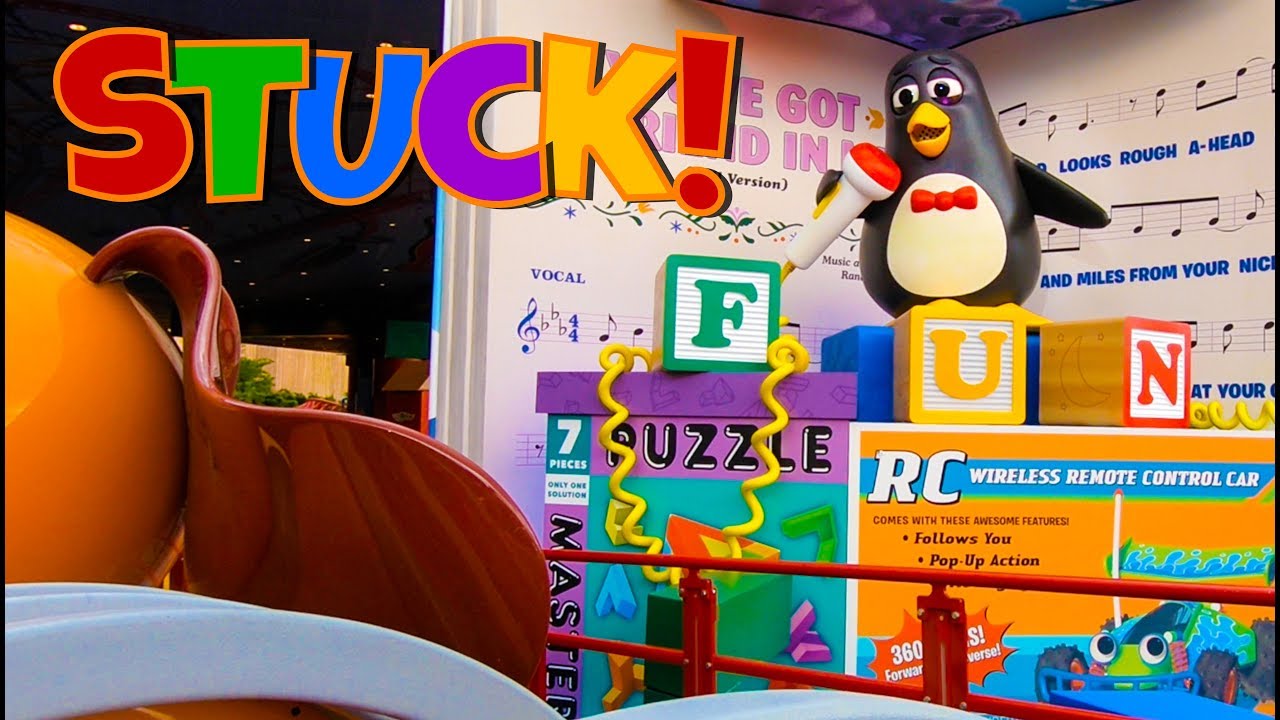 Slinky Dog Dash Stuck -Wheezy Animatronic Toy Story Land
