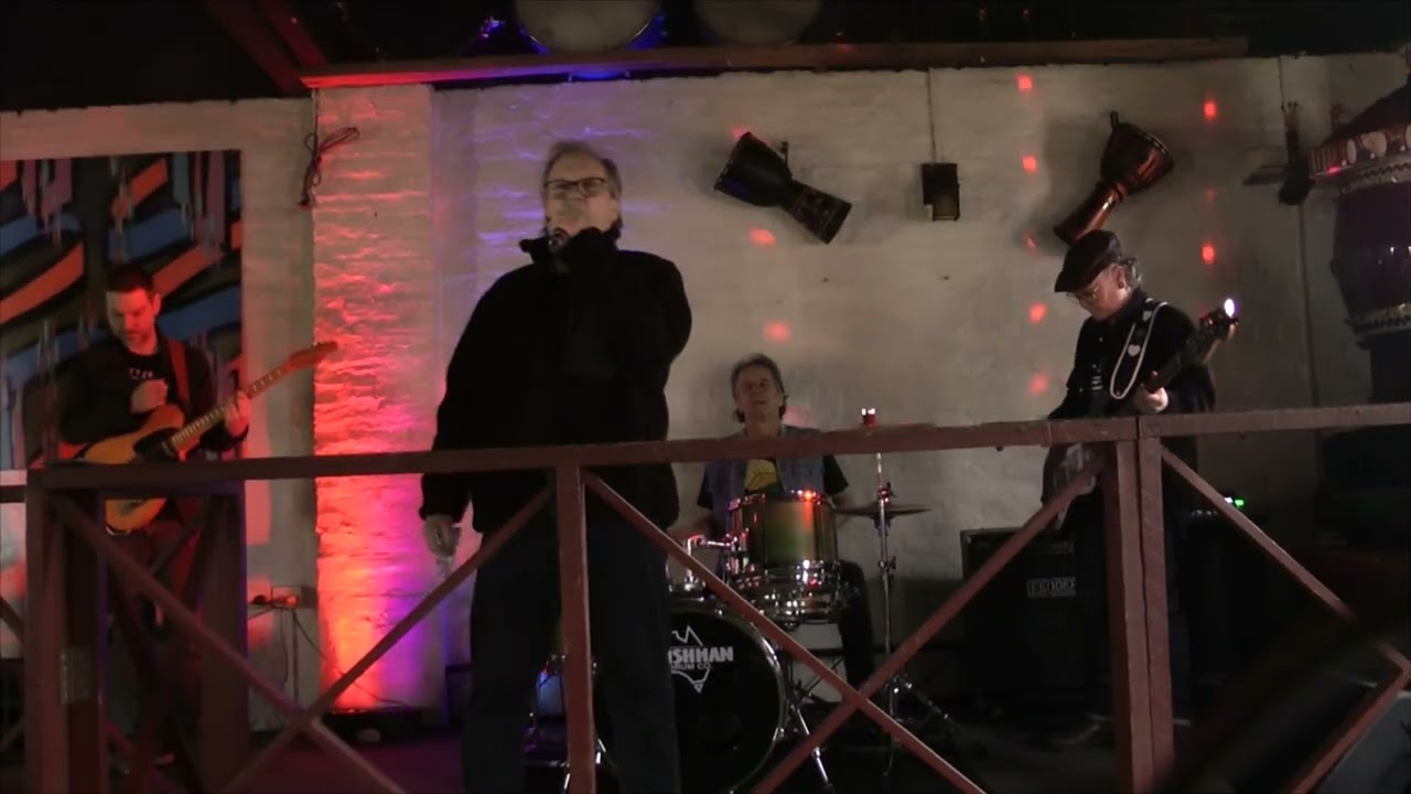 25 to life.Southern Edge Blues Band at the Franklin Tavern.