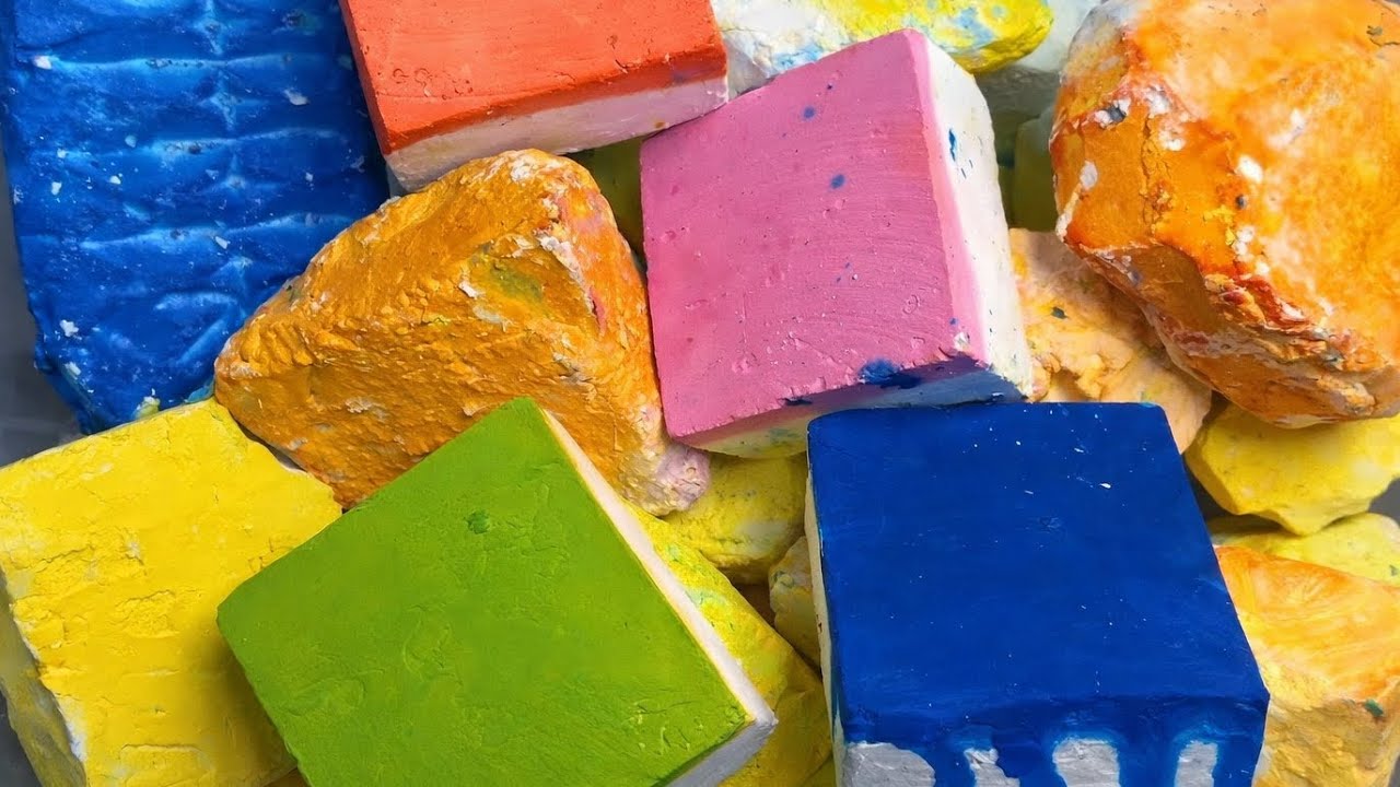 Crunchy Gym Chalk Crush ASMR | Super Satisfying Chalk Therapy || @FrankW_asmr ||