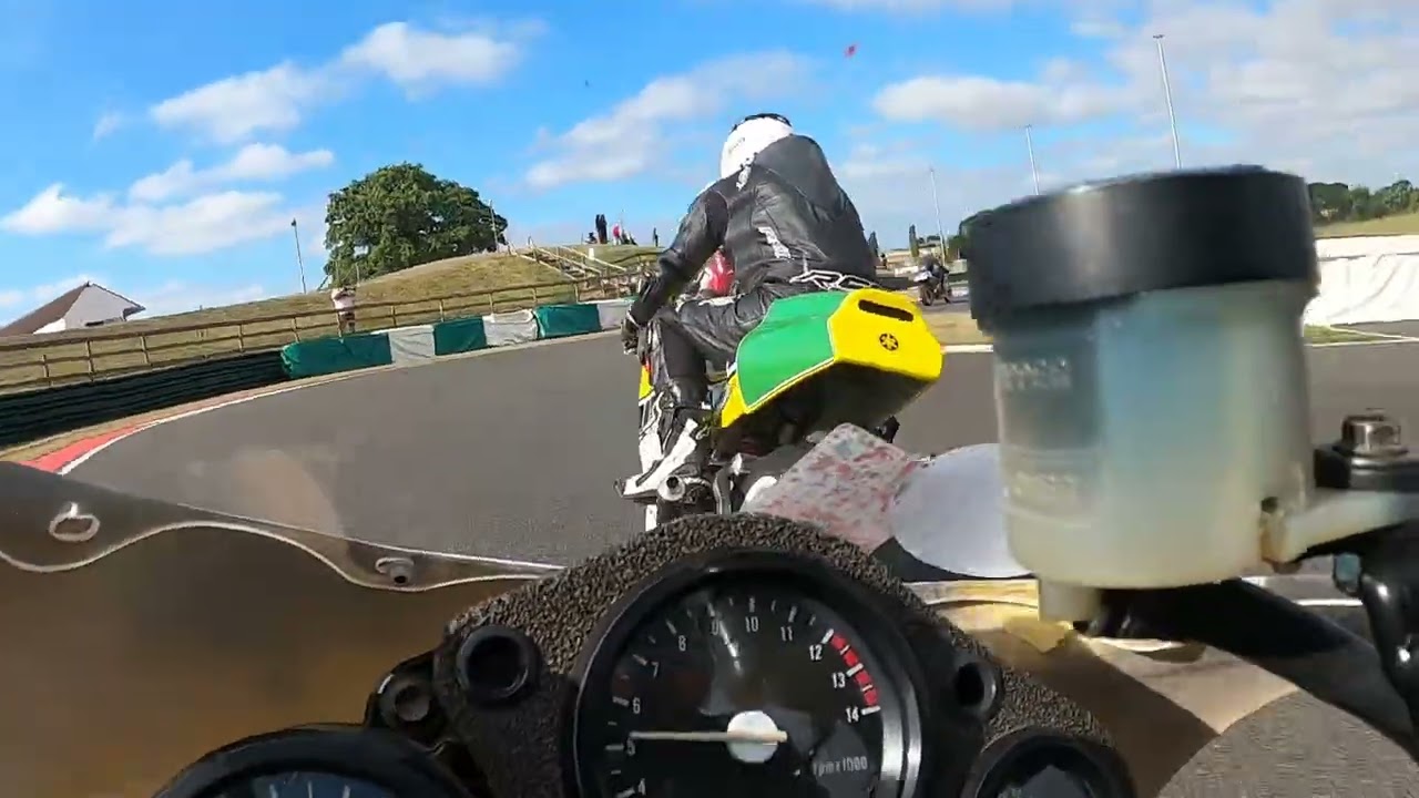 Mallory Park, Classic Bike Trackday 16th & 17th August 2025. Below 600cc group