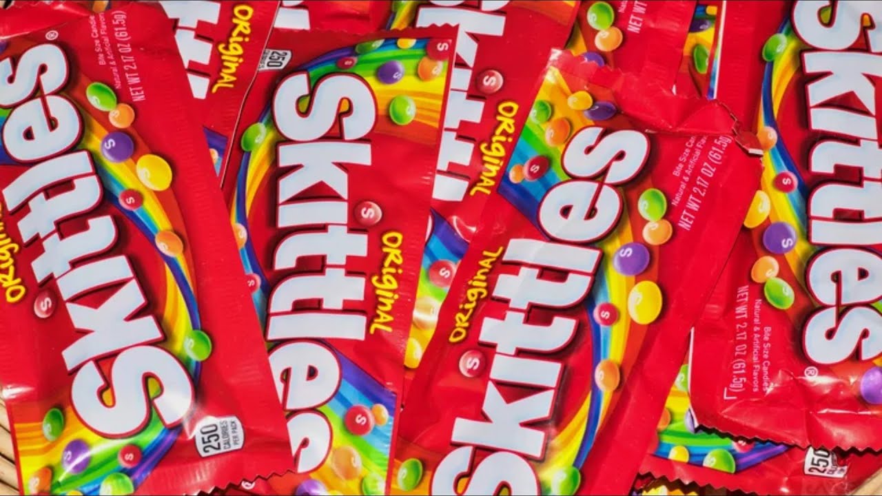 Вот почему Skittles запрещены в других странах