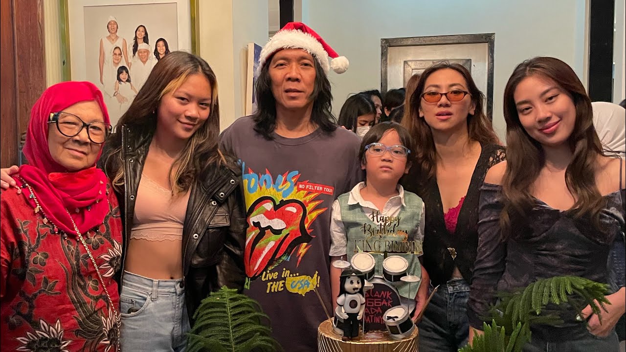 KELUARGA BESAR SLANK NGUMPUL DI ULTAH BIMBIM