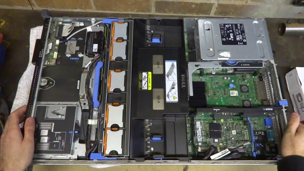 New (to me) Dell R710! Looking at my home server setup.