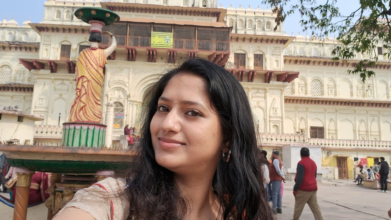 ||Day 2 vlog in ayodhya gyeee kanak bhavan fer sariu ght or fer guptr ght fer hui wapis ghr ko||