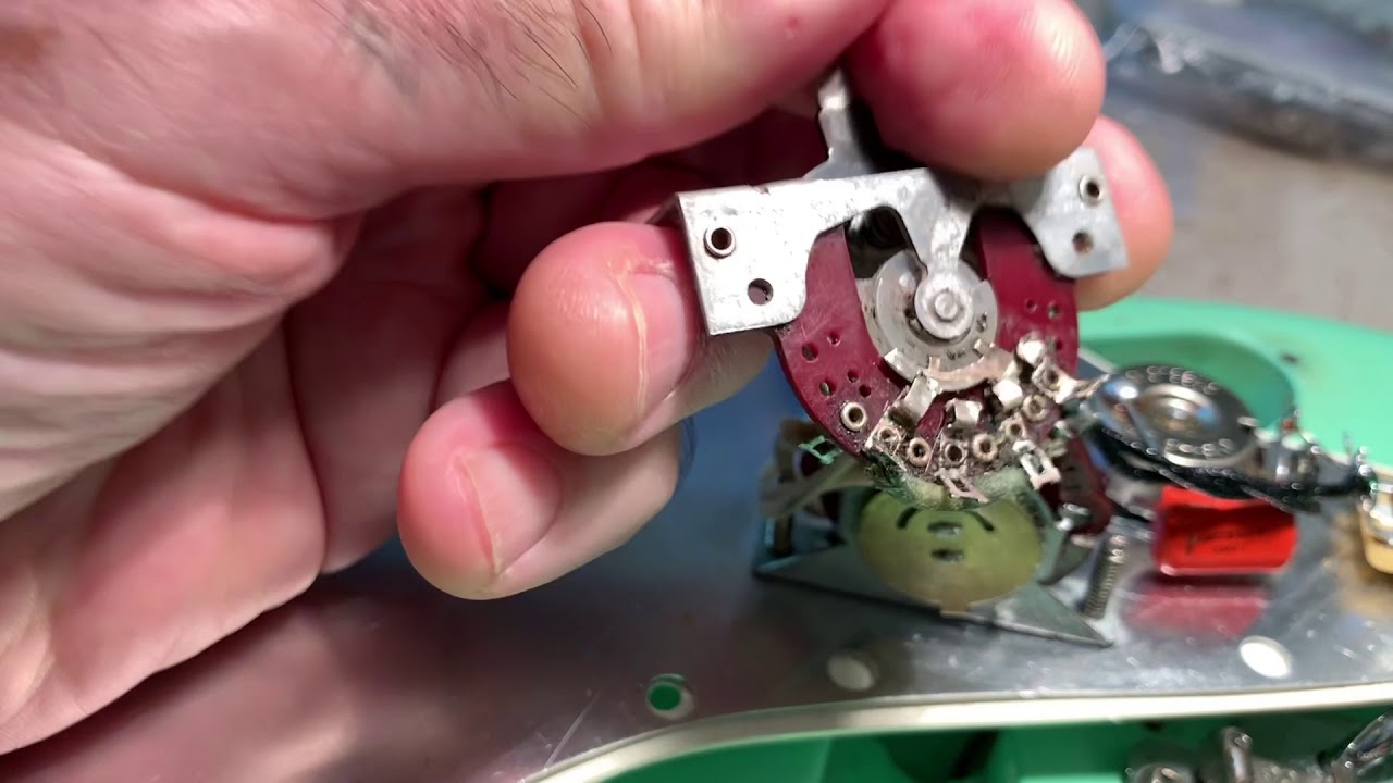 Installing an OEM CRL 5-Way Switch in a '57 Reissue Strat