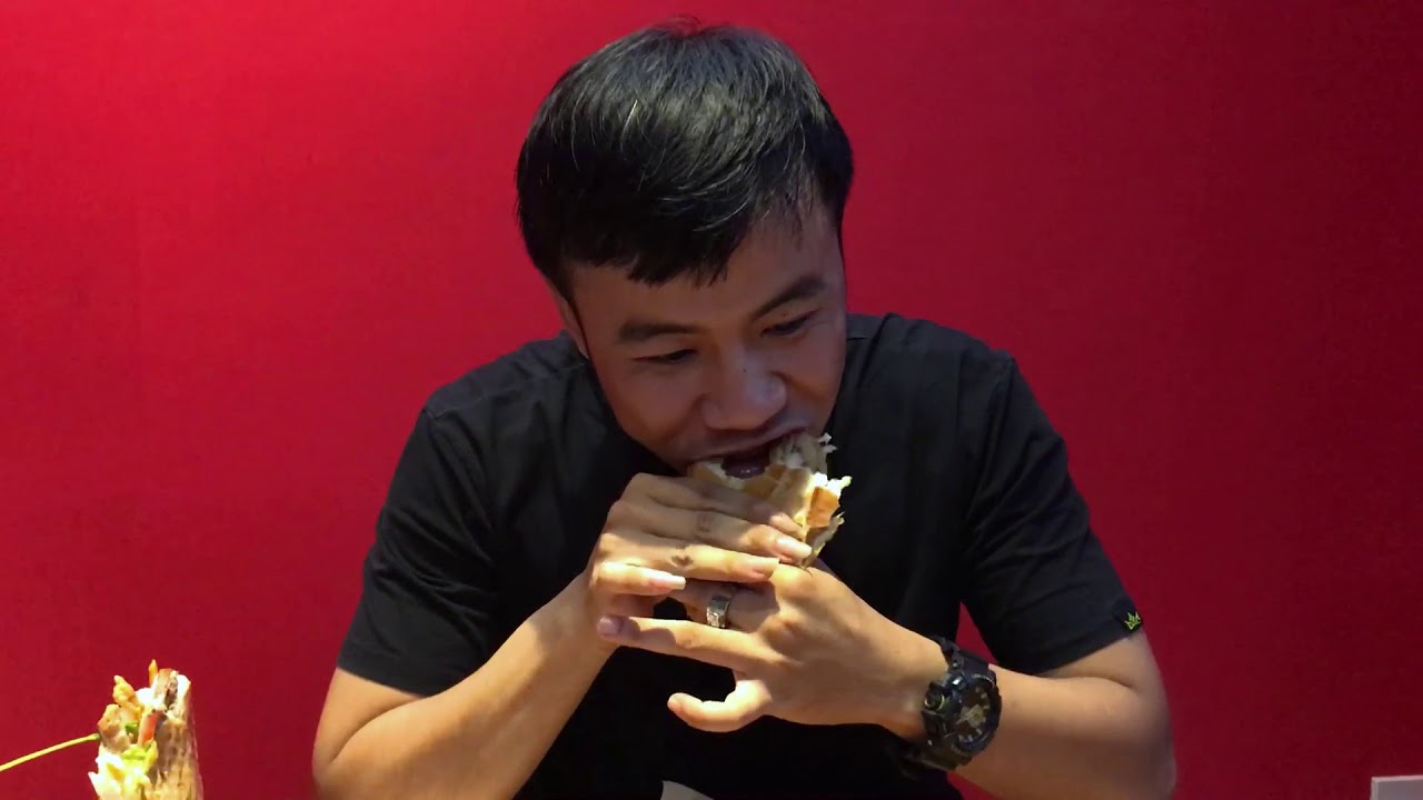 Cùng MC Jerry đi ăn bánh mình chú Pew Pew ngày khai trương