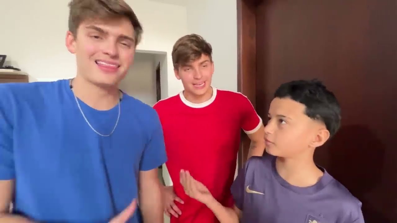 JP LIGOU PARA A MALU NA FRENTE DE TODOS  😱 •Antônio e JP