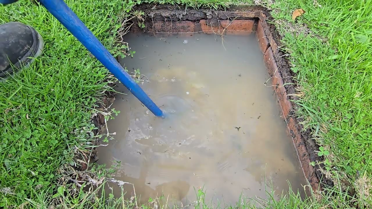 MESSY Manhole Unblock!