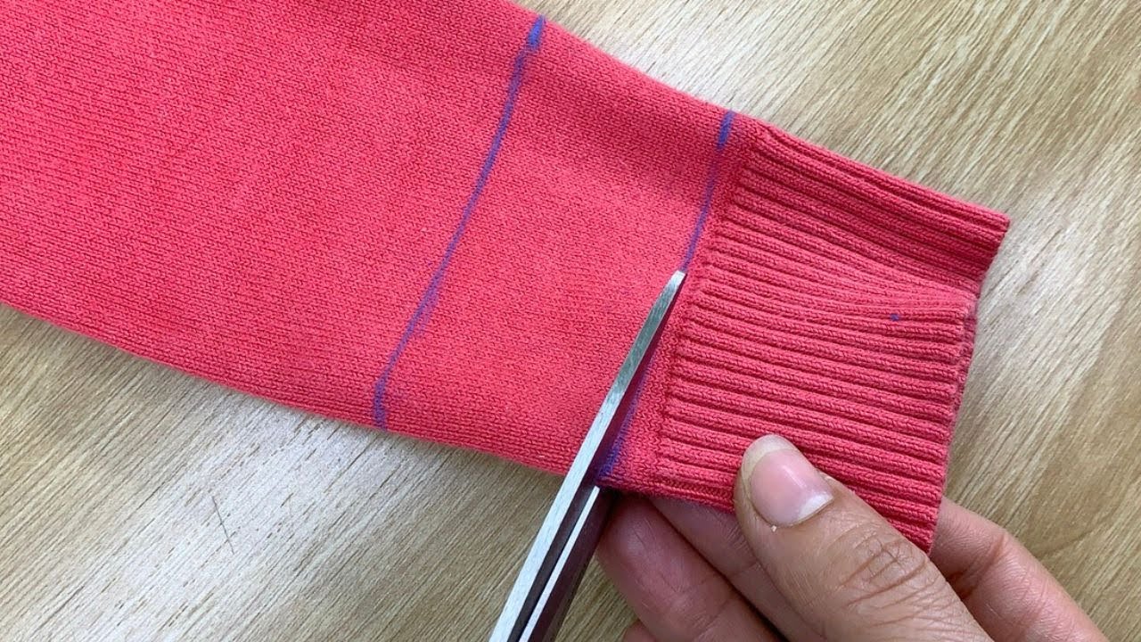 The Easy Way to Shorten Sweater Sleeves that are too Long👍🔥Great Idea!