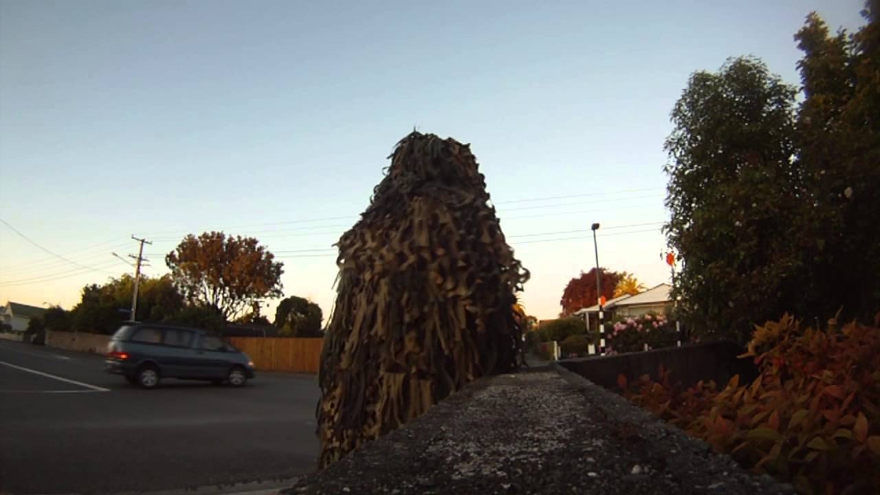 Halloween Scare Video, Ghillie Suits!