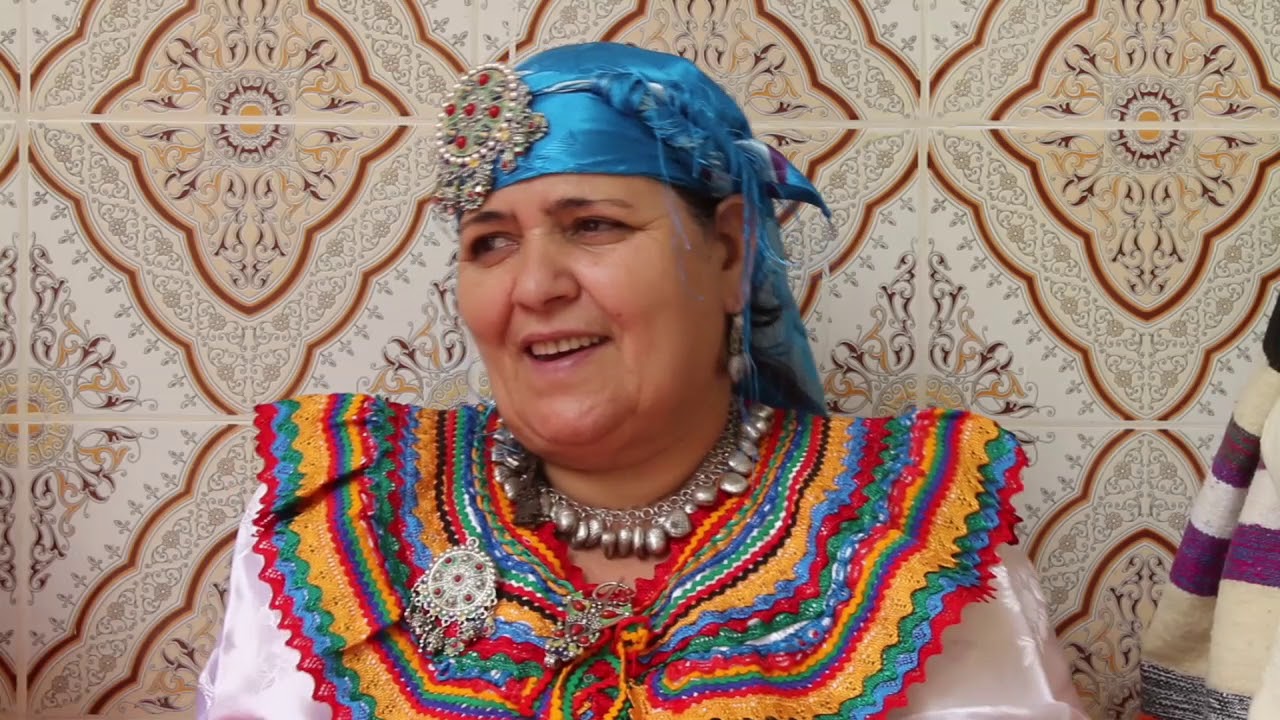 Na Houria  - Lferh iw -[ chant traditionnel de Kabylie ]