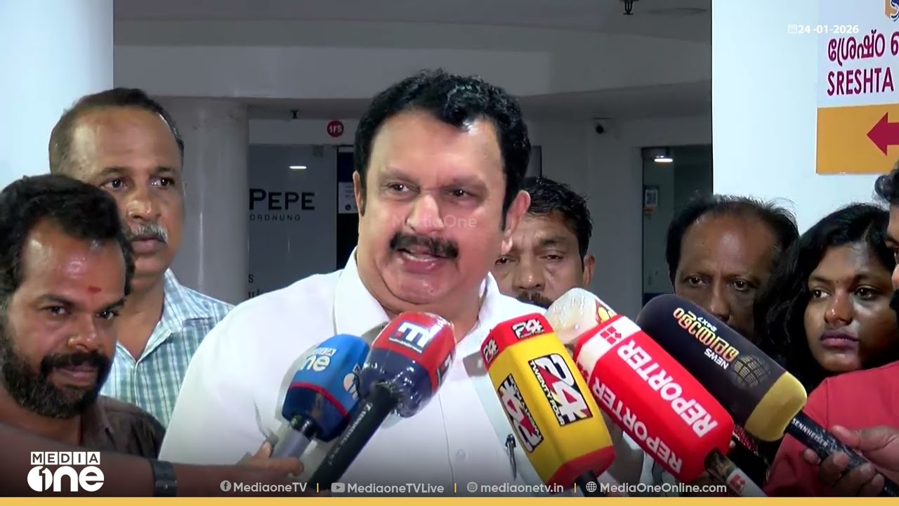 'ഫോട്ടൊ കണ്ടിട്ടൊന്നുമല്ലല്ലൊ ഞങ്ങൾ കടകംപള്ളിയുടെ രാജി ആവശ്യപ്പെട്ടത്...'