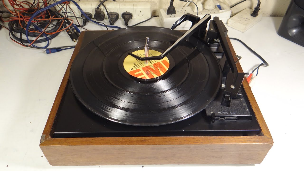 COMO FUNCIONA UNA BANDEJA TOCADISCOS TURNTABLE GALILEO CHASIS BASICO ARGENTINA 1970S TUTORIAL