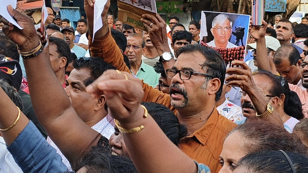 PROTEST AGAINST SUBHASH VELINGKAR AT MARGAO POLICE STATION