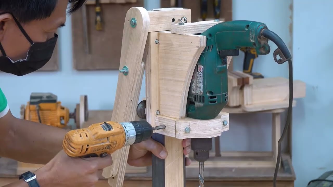 Amazing DIY Woodworking Tools: Perfect Crosscut Track Guide, Homemade Drill Press Stand