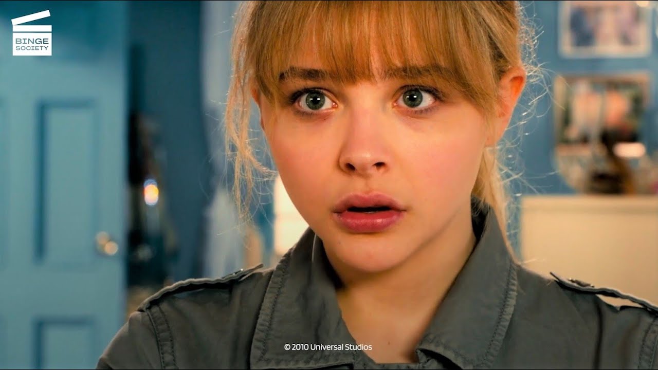 Kick-Ass 2: Mindy and the local popular girl (HD CLIP)