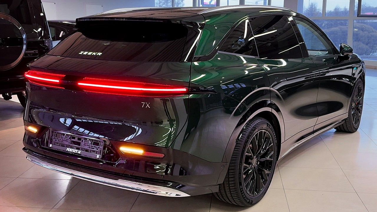 2025 Zeekr 7X — стильный и современный внедорожник