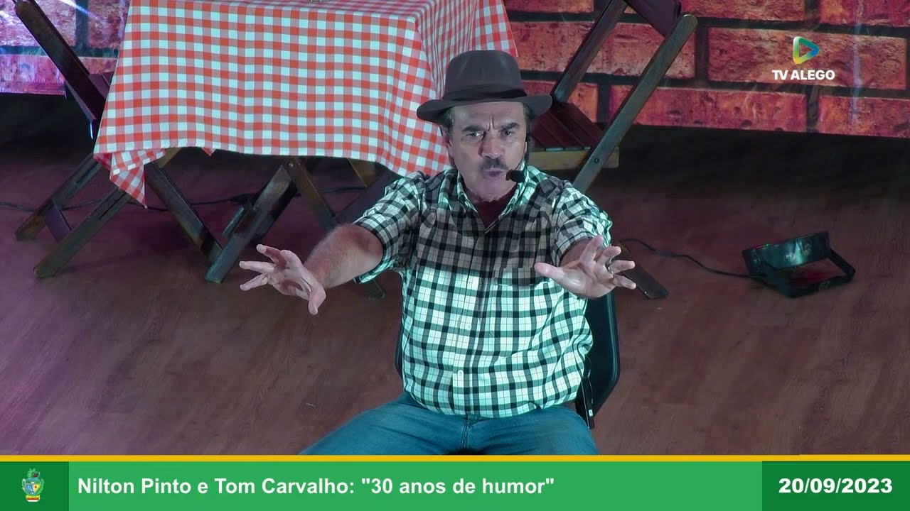 Apresentação da dupla Nilton Pinto e Tom Carvalho, com o show 