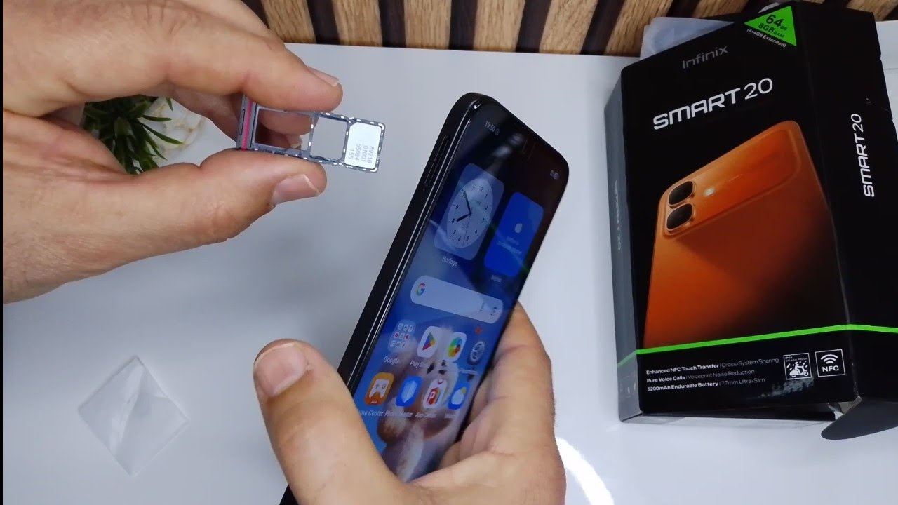 Как вставить SIM-карту в Infinix Smart 20