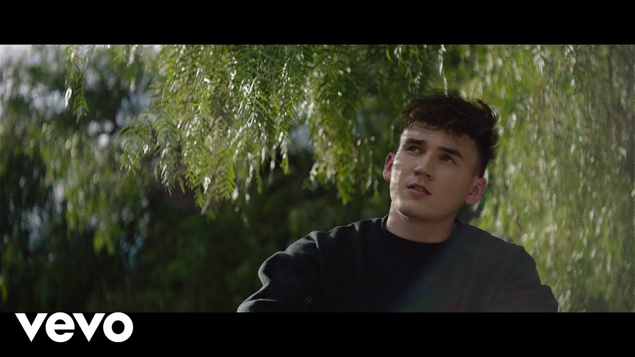 Zachary Knowles - cherry wine (Official)