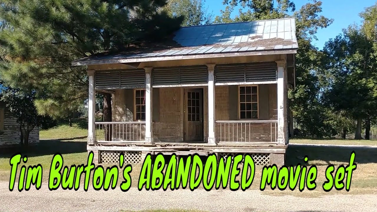 Заброшенная съёмочная площадка фильма Тима Бёртона «Город призраков: Большая рыба»