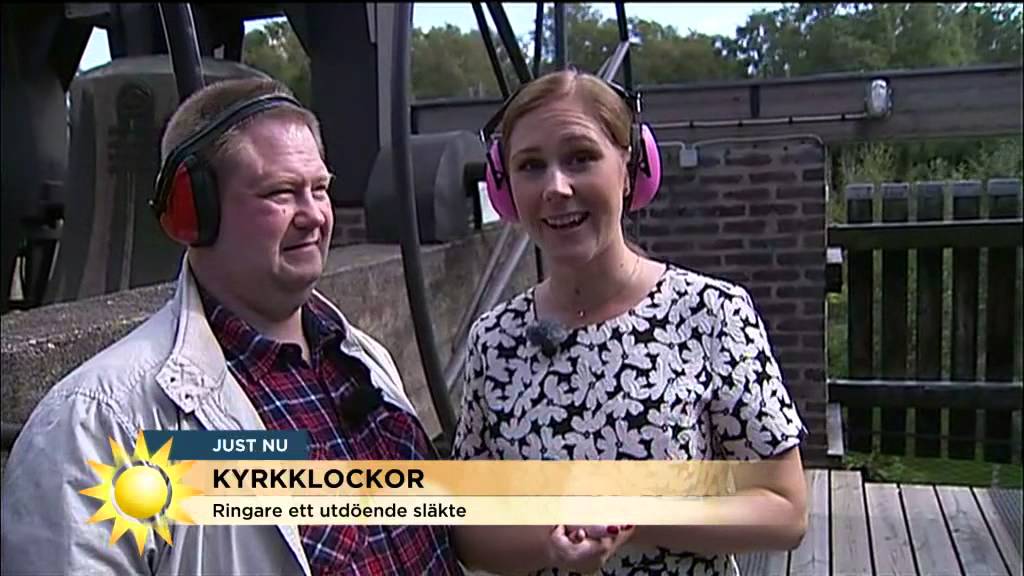 Maria Forsblom ringer i kyrkklockor på Markuskyrkan  - Nyhetsmorgon (TV4)