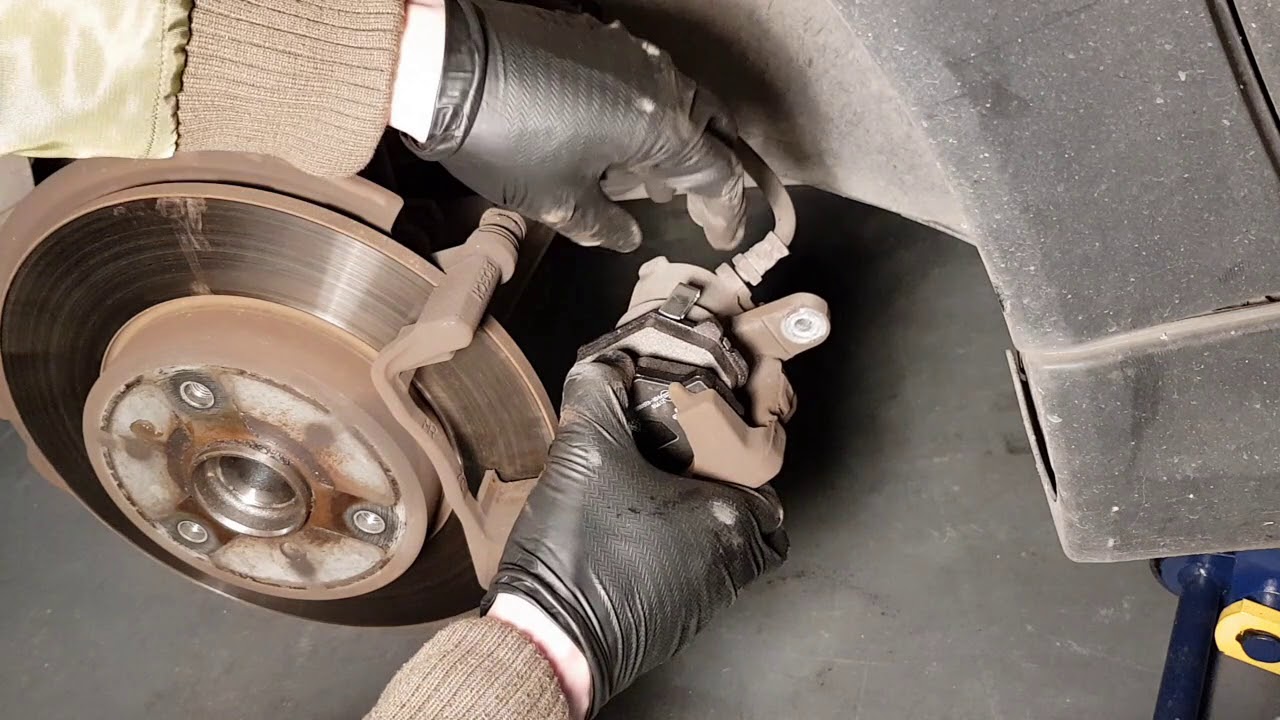 Smart 451 Brake pads replacement