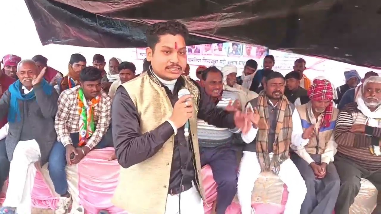 गौ रक्षा किसान आन्दोलन में कवि पंकज मतलवी जी ने किया काव्य पाठ।