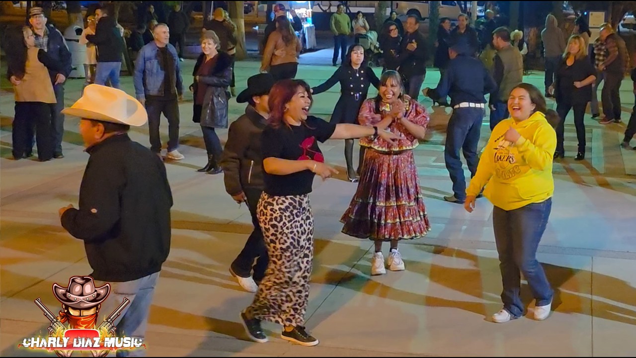 MUSICA, BAILE Y DIVERSION EL HUATEQUE ES TU MEJOR OPCION. SE FELIZ CON LA DE CEPILLIN